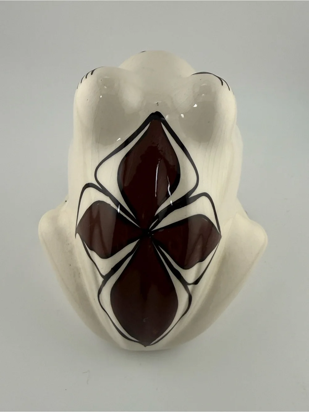 Vintage ceramic wide-mouth frog sponge holder